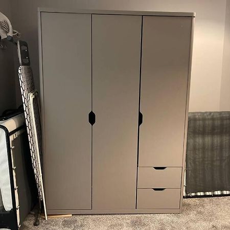 Spacious, Bright Twin Studio Apartment London Ngoại thất bức ảnh