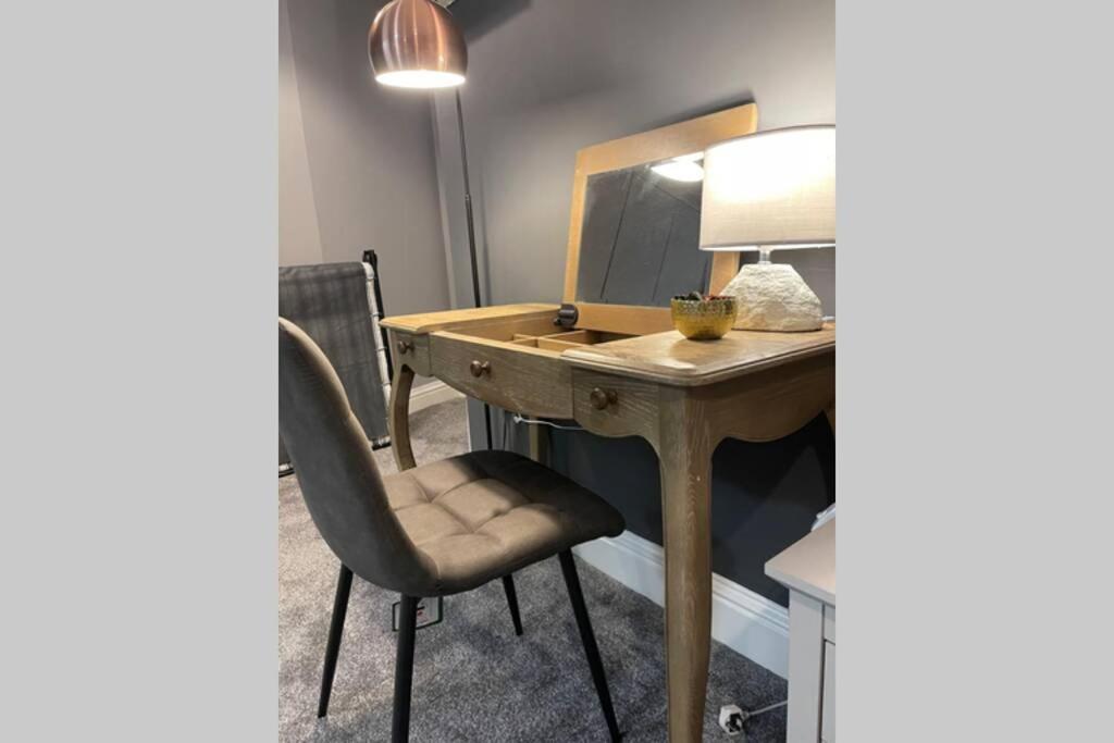 Spacious, Bright Twin Studio Apartment London Ngoại thất bức ảnh